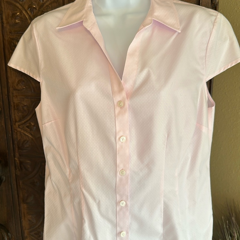Pink Jones New York cap sleeve top—Medium